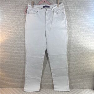 Gloria Vanderbilt Women's Straight Leg White Jeans